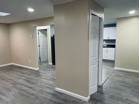 1036 Chicopee St in Chicopee, MA - Building Photo