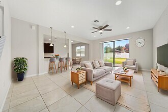 247 Domus Ln in Casselberry, FL - Building Photo - Building Photo