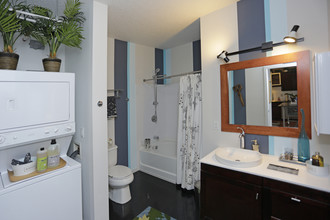 Mill District City Club Apartments in Minneapolis, MN - Building Photo - Interior Photo