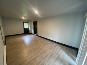 908 Shasta Dr in Danville, IL - Building Photo - Building Photo