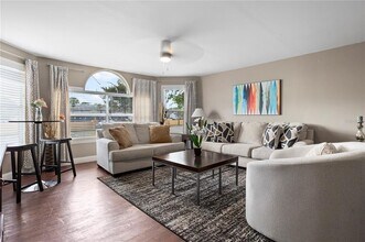 2749 N Poinciana Blvd in Kissimmee, FL - Building Photo - Building Photo