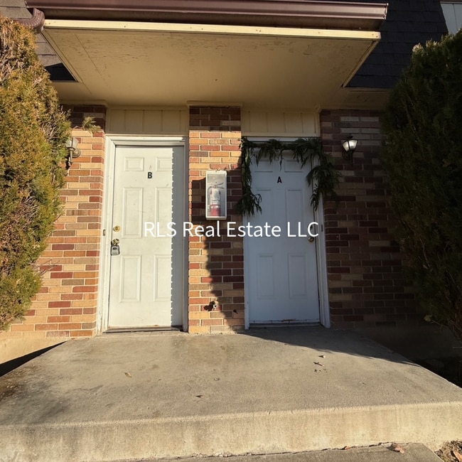 1495 E 8600 S in Sandy, UT - Foto de edificio - Building Photo