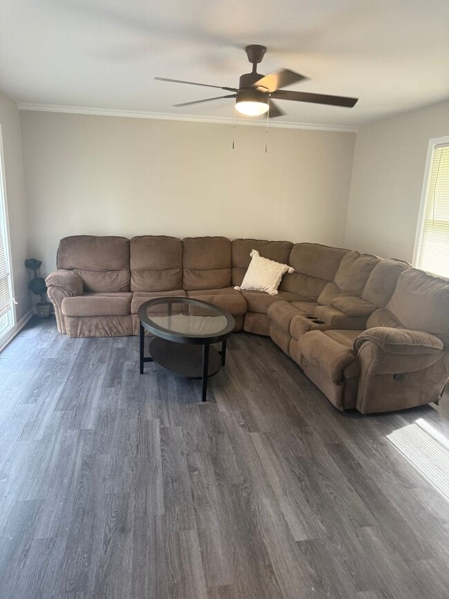 2516 Cherbonne Dr in Greensboro, NC - Building Photo - Building Photo