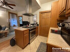 79 Myrtle St in Boston, MA - Building Photo