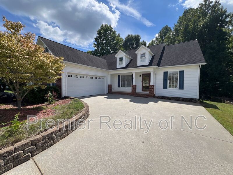 246 Winding Creek Rd in Mocksville, NC - Building Photo