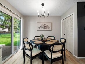 291 Hunter Ave in Munroe Falls, OH - Building Photo - Building Photo