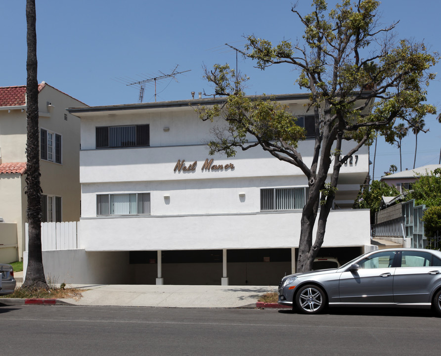 Neil Mannor in Santa Monica, CA - Building Photo