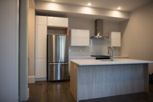 14 Sumner St, Unit #1 in Boston, MA - Building Photo