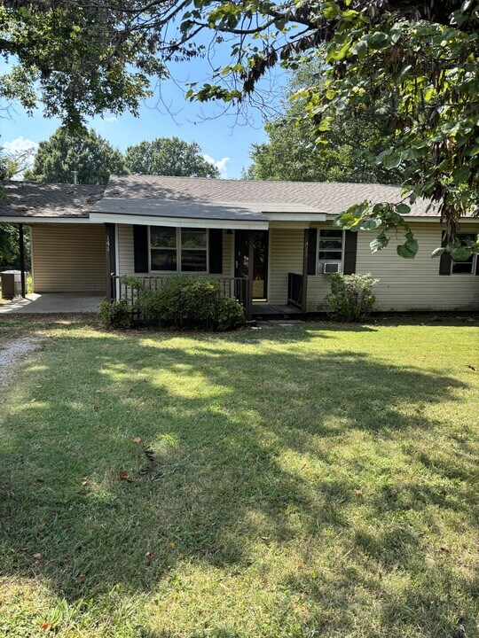 141 Fannie Dr in Brighton, TN - Building Photo