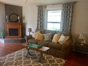 1215 Panama Pl in Lady Lake, FL - Building Photo - Building Photo