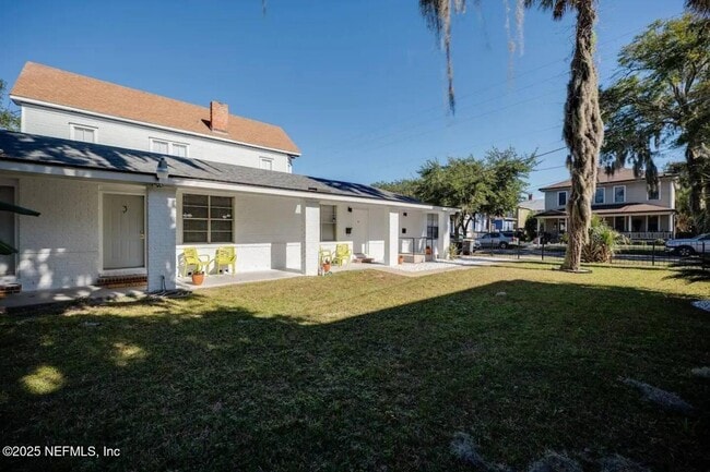 property at 1242 N Laura St