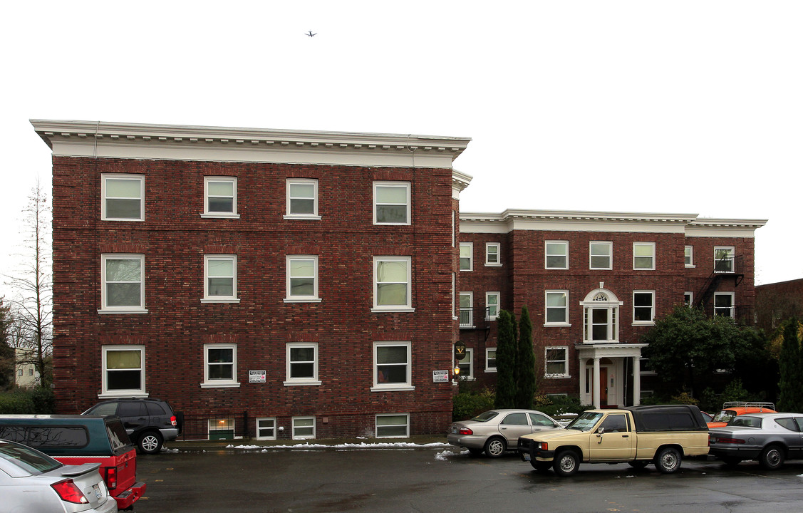 Helen V Apartments in Seattle, WA - Foto de edificio