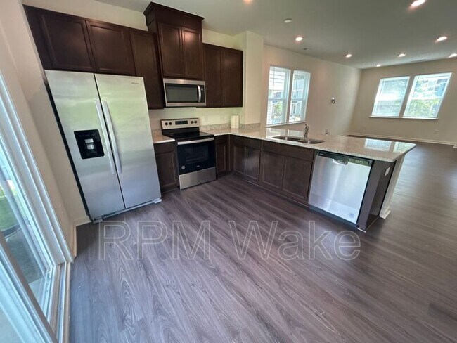3051 Spline Cir in Raleigh, NC - Building Photo - Building Photo