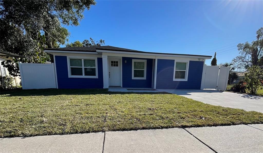 2919 E Columbus Dr in Tampa, FL - Building Photo