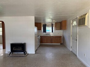 6035 10th St in Zephyrhills, FL - Building Photo - Building Photo