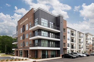 Monrovia Flats in Huntsville, AL - Building Photo