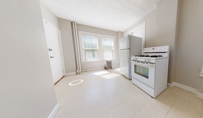 5 Elmer St, Unit 2A in Cambridge, MA - Building Photo - Building Photo
