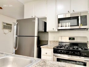 9801 Tabor St, Unit 102 in Los Angeles, CA - Building Photo - Building Photo