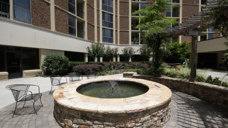 Campbell-Stone in Sandy Springs in Atlanta, GA - Foto de edificio