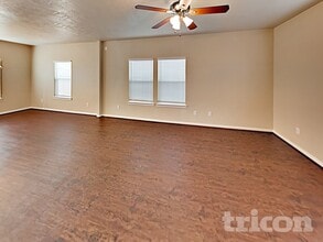 11415 Carla St in Houston, TX - Foto de edificio - Building Photo