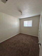 1275 E Bellevue Rd in Atwater, CA - Building Photo - Building Photo
