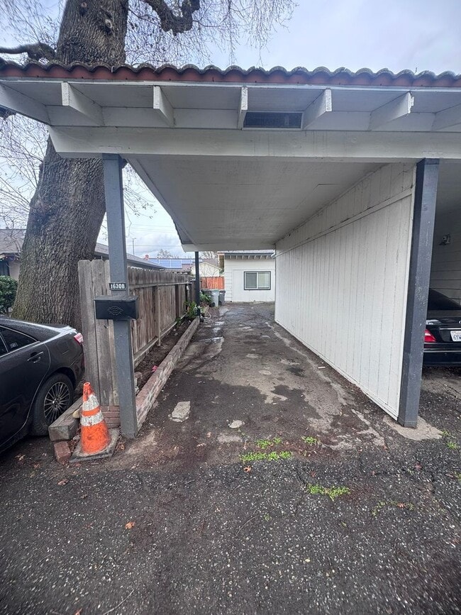 1630 Hughes Cir in West Sacramento, CA - Building Photo - Building Photo