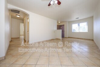 7041 Mitchell Flyer Rd in Tucson, AZ - Building Photo - Building Photo