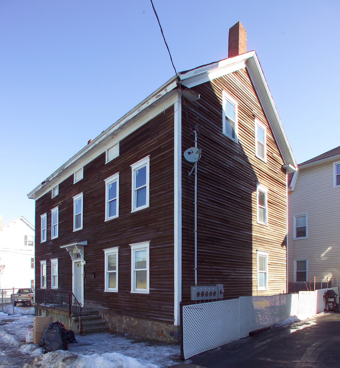 250 John St in Fall River, MA - Building Photo