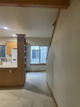 6609 198th Pl SW in Lynnwood, WA - Foto de edificio - Building Photo