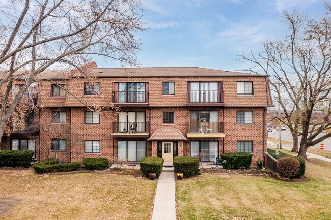 Kensington Commons in Mount Prospect, IL - Foto de edificio - Building Photo