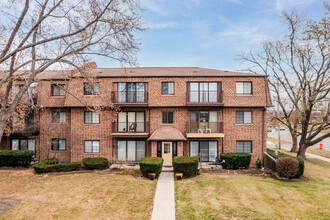 Kensington Commons in Mount Prospect, IL - Building Photo - Building Photo