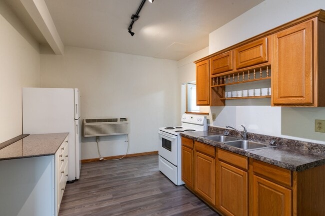 902 Avon St in La crosse, WI - Building Photo - Building Photo