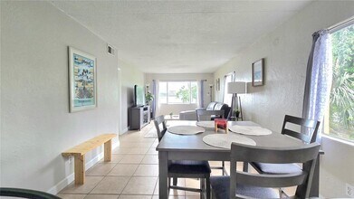 415 N Halifax Ave in Daytona Beach, FL - Building Photo - Building Photo