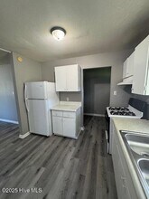 1122 E Stewart Cir in Wilmington, NC - Building Photo - Building Photo