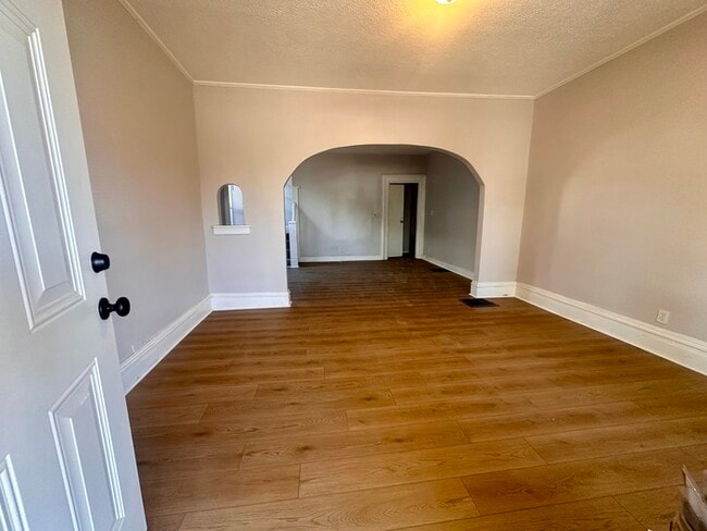 325 N Gladstone Ave in Indianapolis, IN - Building Photo - Building Photo