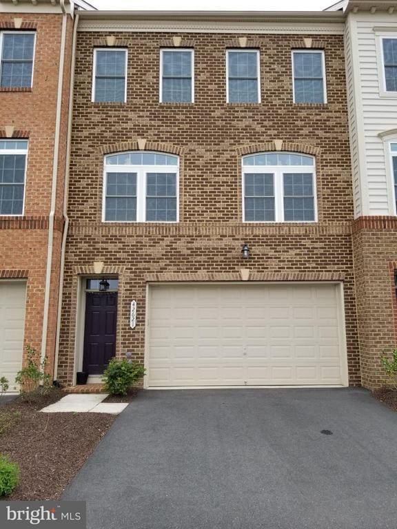 property at 42621 Harlow Meadows Terrace