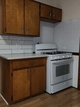 106 Lyons St in New Britain, CT - Building Photo - Building Photo