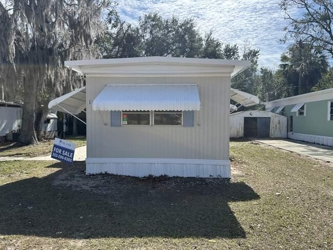 property at 130 S Suncoast Blvd