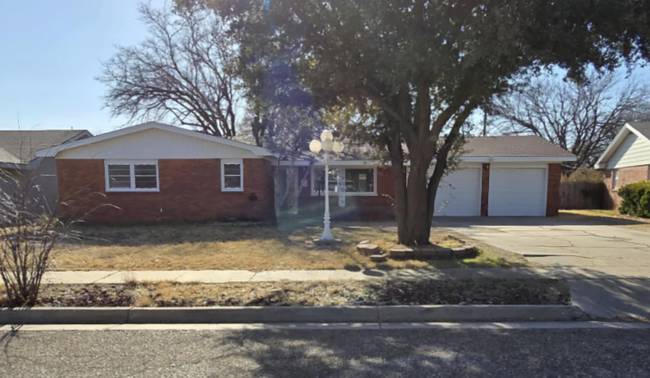 6012 Vernon Ave in Lubbock, TX - Building Photo - Building Photo