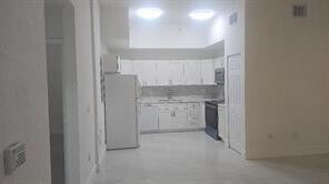 2801 Riverside Dr in Coral Springs, FL - Building Photo - Building Photo