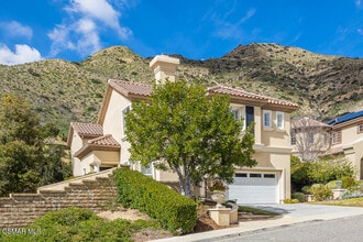 6103 Deerhill Rd in Oak Park, CA - Building Photo - Building Photo