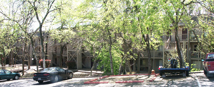 Travis Green Condominiums in Austin, TX - Building Photo - Building Photo