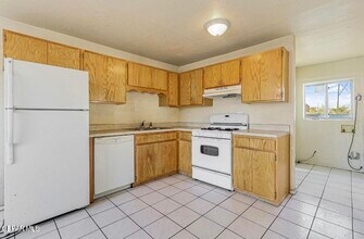 304 5th St in Sunland Park, NM - Building Photo - Building Photo