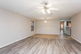 1933 Indian Lilac Dr in Lancaster, TX - Building Photo - Building Photo