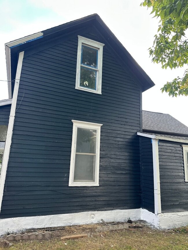 property at 419 S Bartlett St