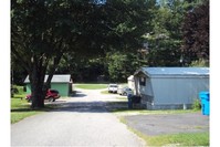 65 Mills Gap Rd in Asheville, NC - Foto de edificio - Building Photo