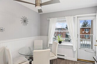 219 Farber Dr in West Babylon, NY - Building Photo - Building Photo