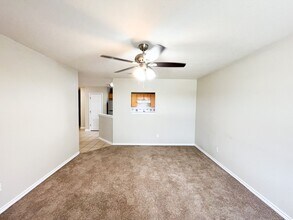 310 N 10th St in Nolanville, TX - Building Photo - Building Photo