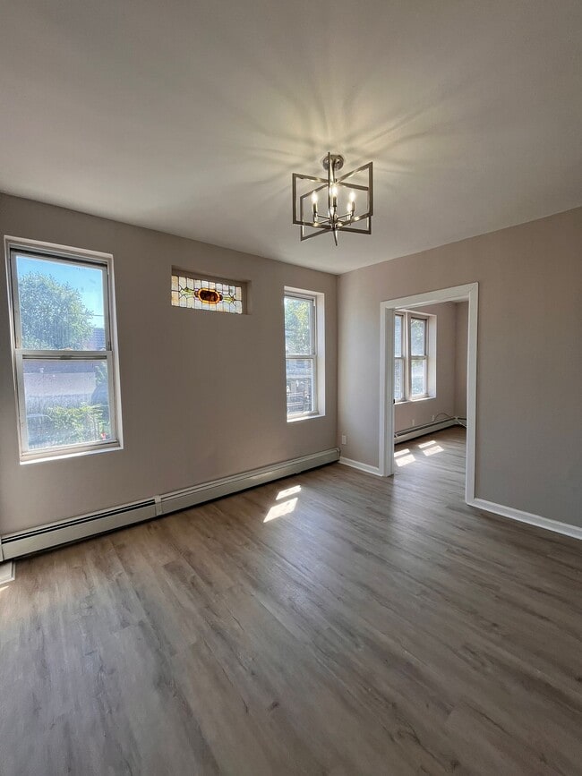 165 Delaware Ave, Unit 4