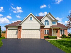 239 Richards Ct in Winthrop Harbor, IL - Building Photo